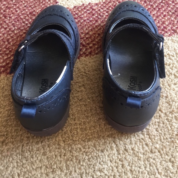 Oshkosh B’gosh Girl’s Velcro Closure Navy Shoes - Picture 4 of 7